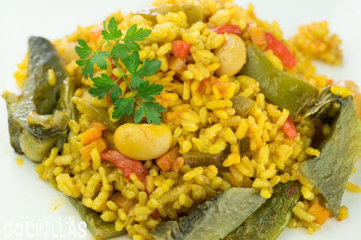 Plato de arroz con verduras