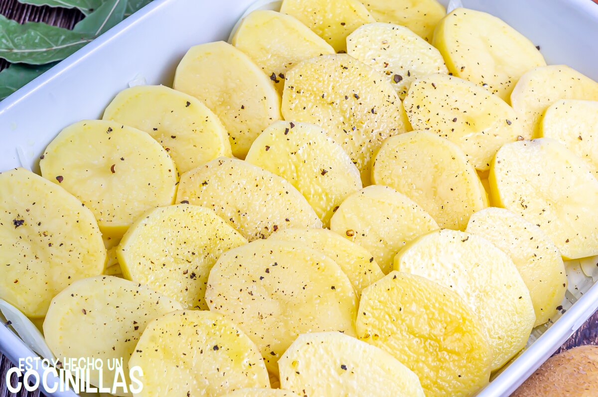 Colocar la capa de patatas