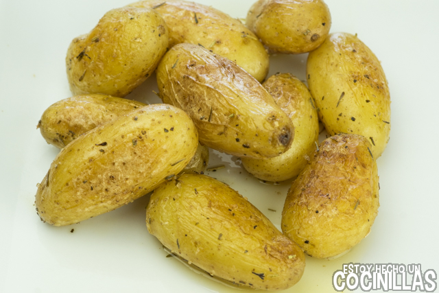 Patatas salteadas con hierbas provenzales