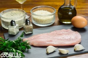 Receta de filetes empanados (marinados con ajo y perejil). Consejos y trucos