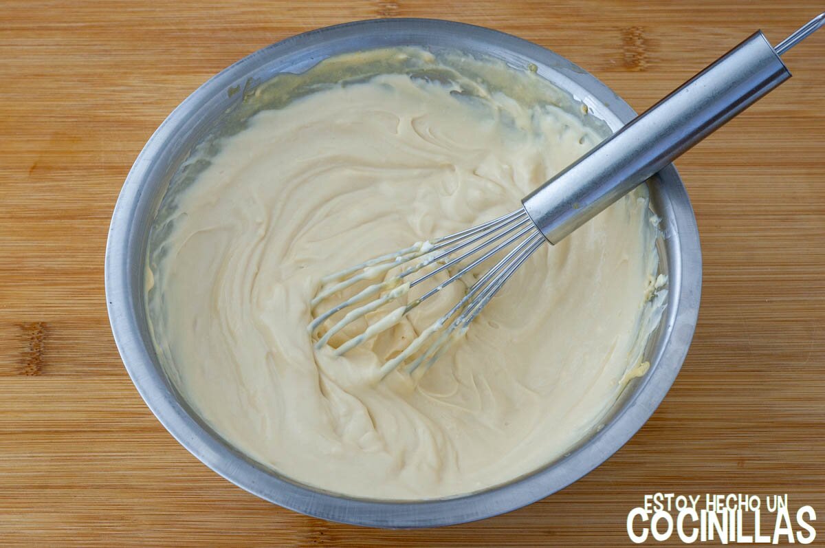 Mezclar las yemas con el mascarpone