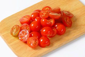 Tomates para la quiche de brócoli con gambones