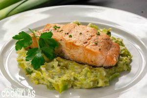 Salmón con puerros
