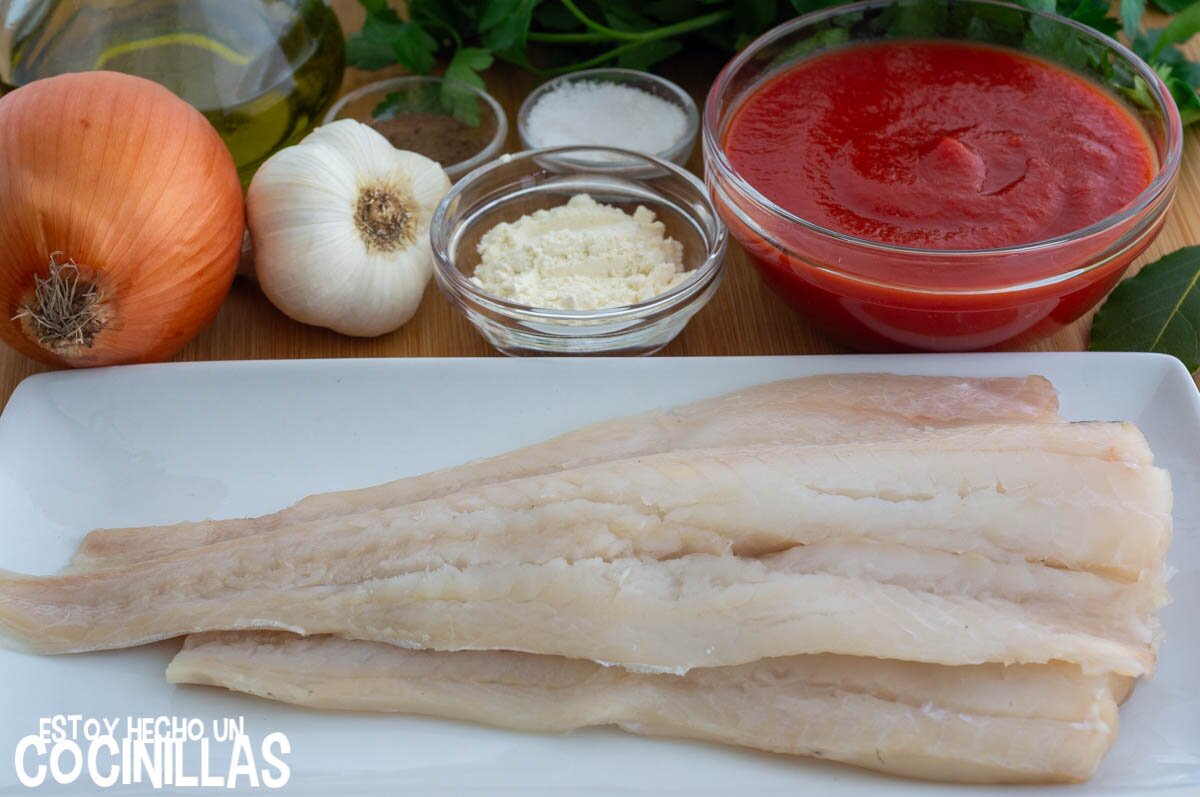 Abadejo con tomate (ingredientes)
