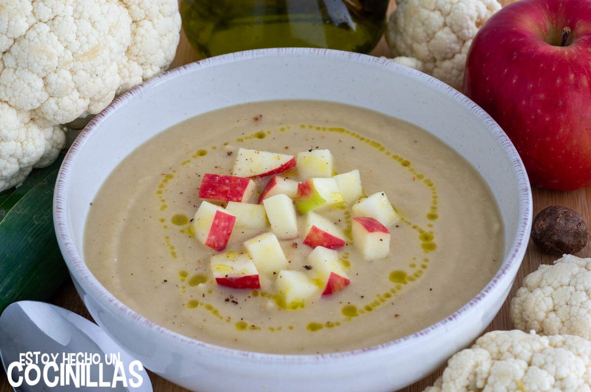 Crema de coliflor, puerro y manzana