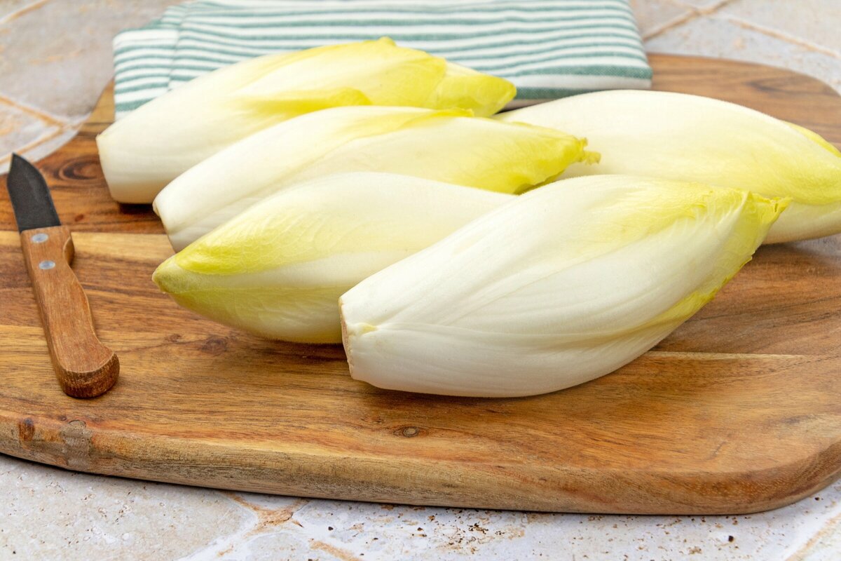 Ingredientes endivias con jamón