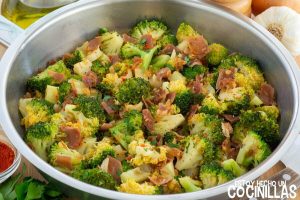 Brócoli con jamón