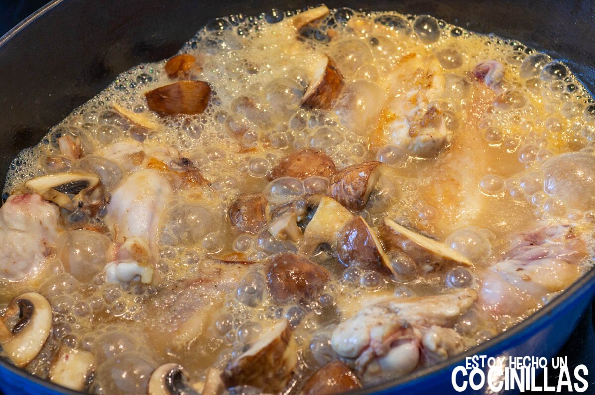 Cocción del pollo a la sidra
