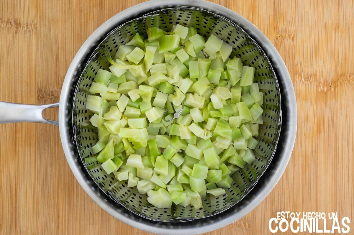 Cocer el tallo de brócoli