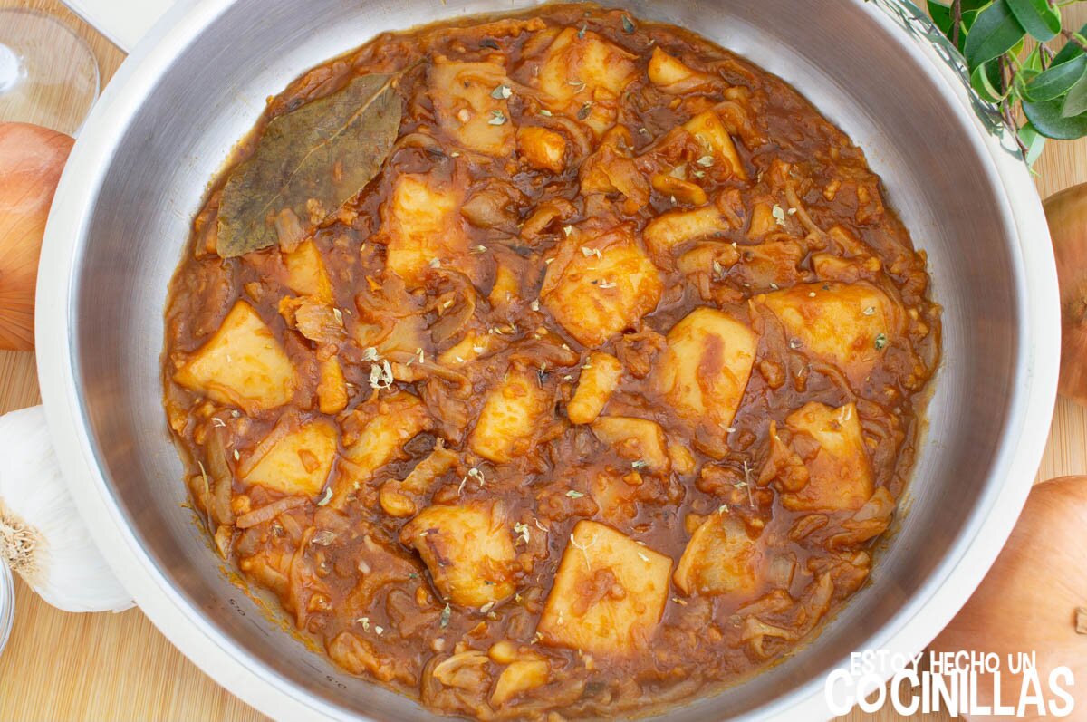 Sepia encebollada receta