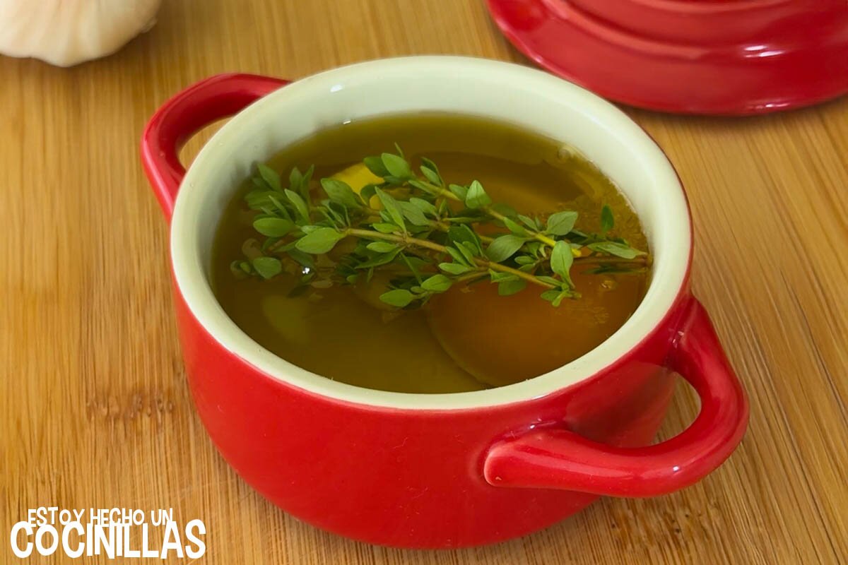 Yemas confitadas (ajo y tomillo)