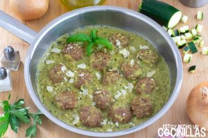 Albóndigas en salsa de calabacín