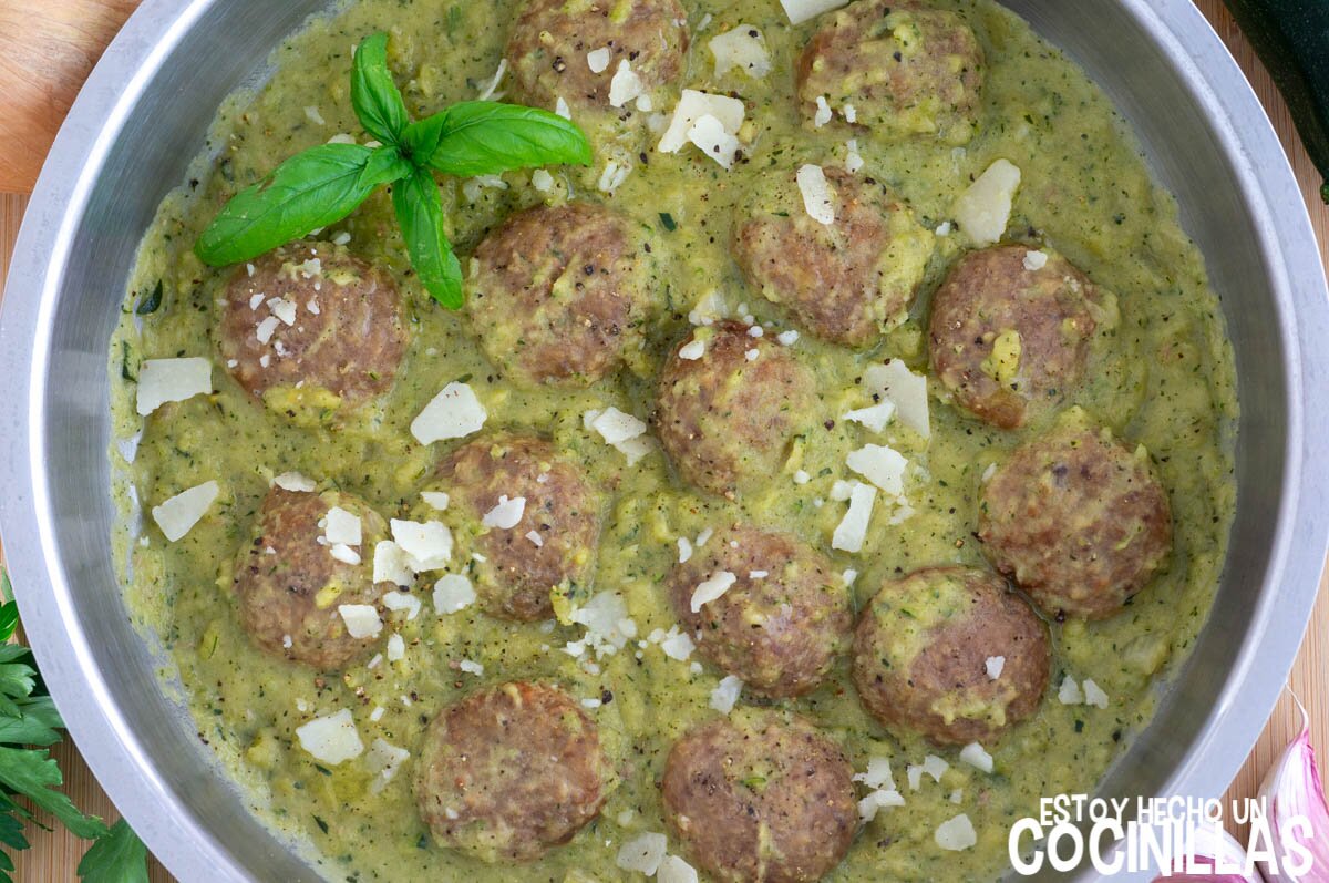 Albóndigas en salsa de calabacín receta