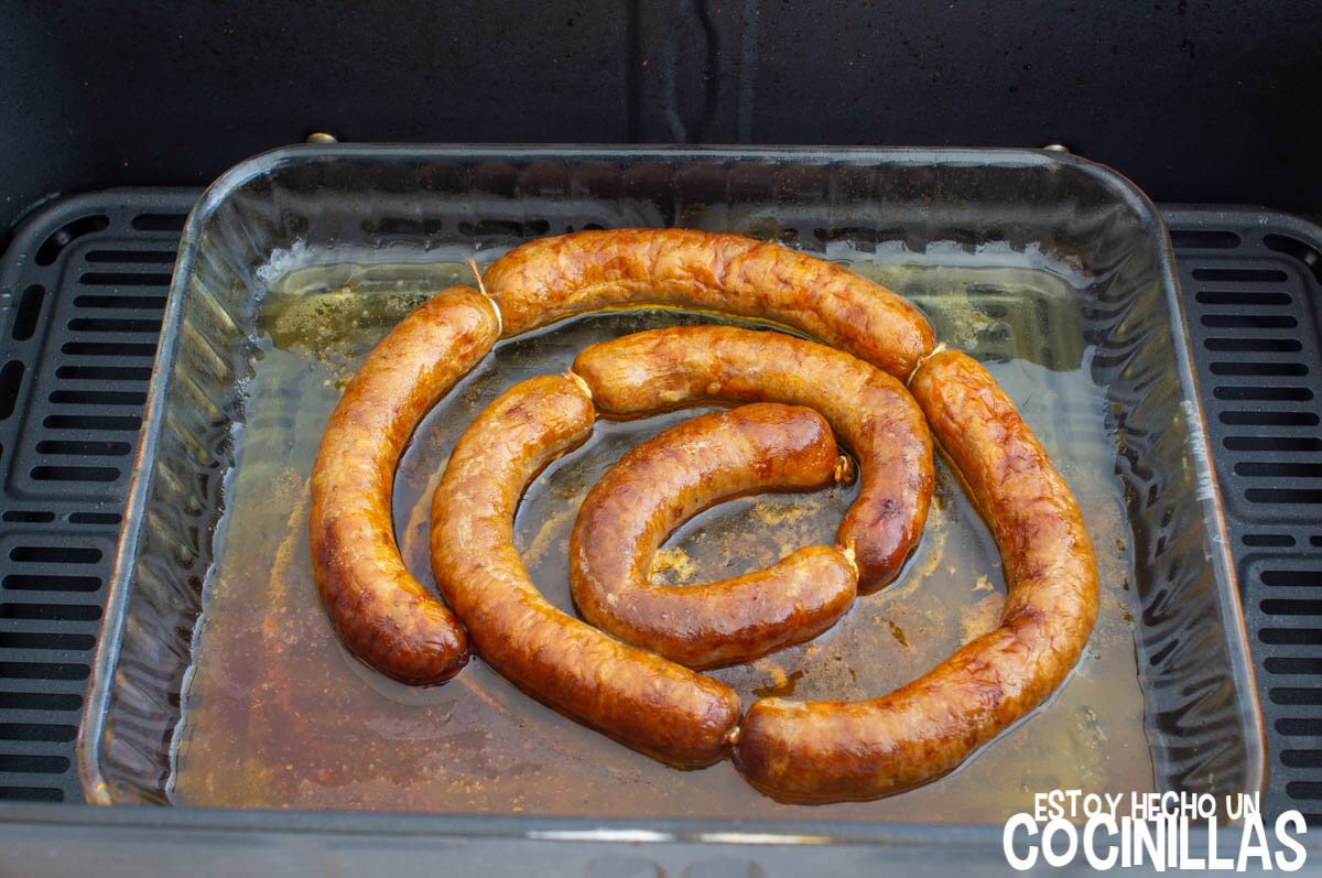Cocinar las salchichas en freidora de aire