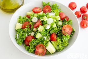 Ensalada de kale y tomate