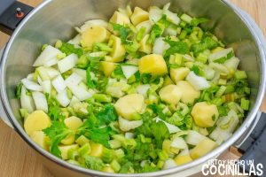 Verduras para la crema de apio